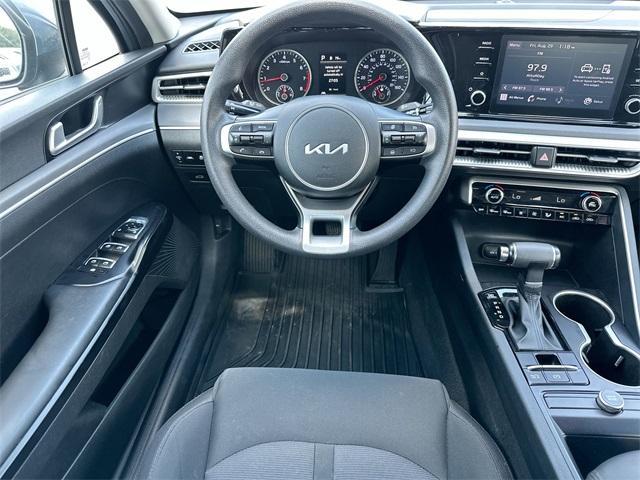 Photo of 2022 Everlasting Silver Kia K5