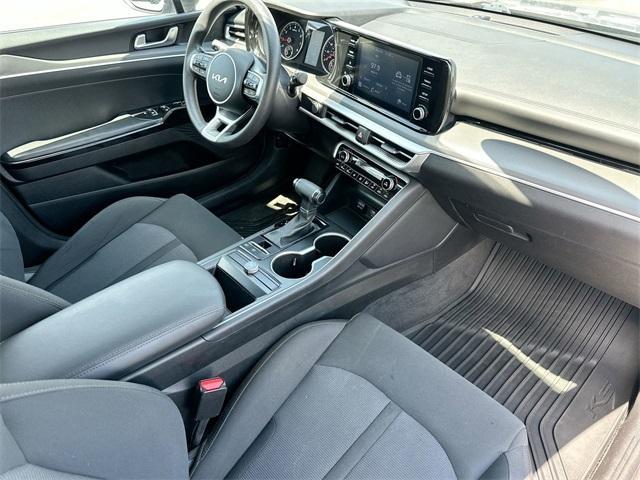 Photo of 2022 Everlasting Silver Kia K5