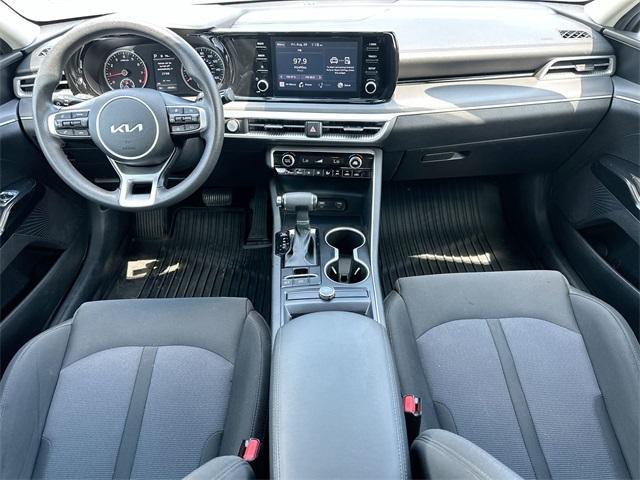 Photo of 2022 Everlasting Silver Kia K5