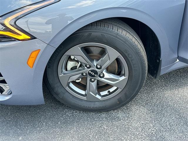 Photo of 2022 Everlasting Silver Kia K5