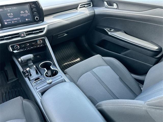 Photo of 2022 Everlasting Silver Kia K5