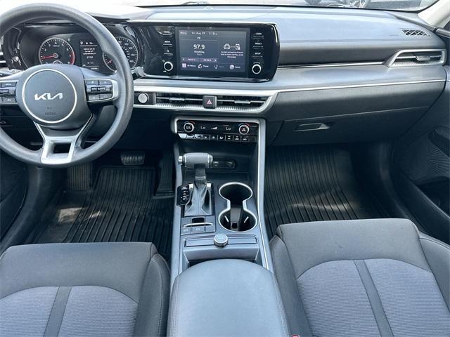 Photo of 2022 Everlasting Silver Kia K5