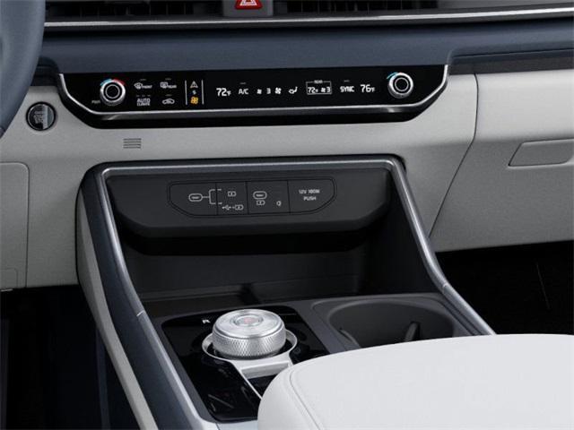 Photo of 2025 Metal Kia Carnival Hybrid