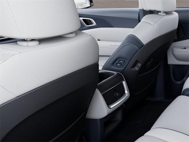 Photo of 2025 Metal Kia Carnival Hybrid
