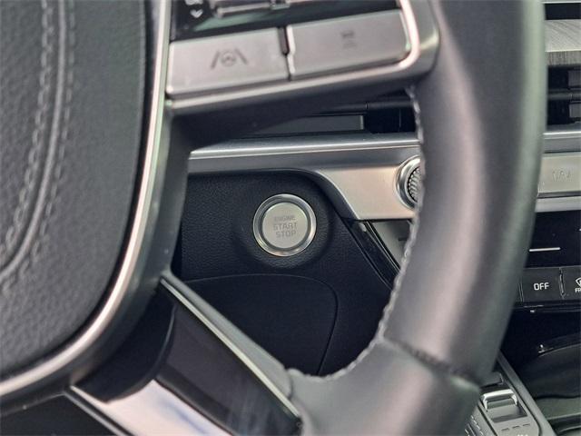 Photo of 2024 Midnight Black Kia Telluride