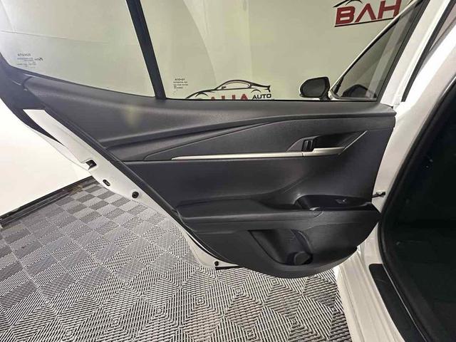 Photo of 2025 Ice Cap Toyota Camry