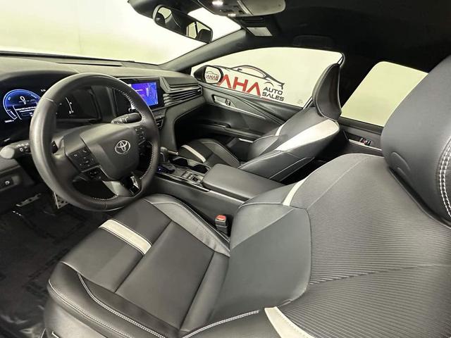 Photo of 2025 Ice Cap Toyota Camry