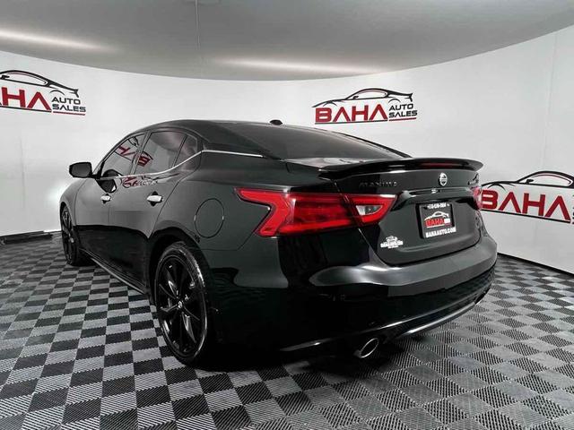 Photo of 2018 Super Black Nissan Maxima