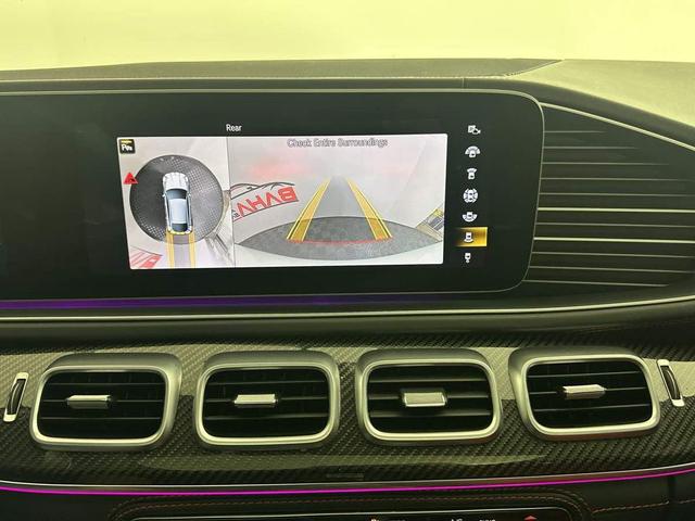 Photo of 2021 White Mercedes-Benz AMG GLE 63