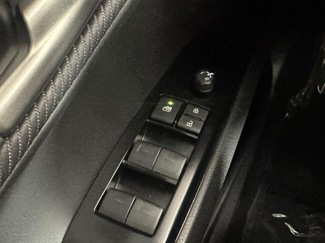 Photo of 2025 Ice Cap Toyota Camry