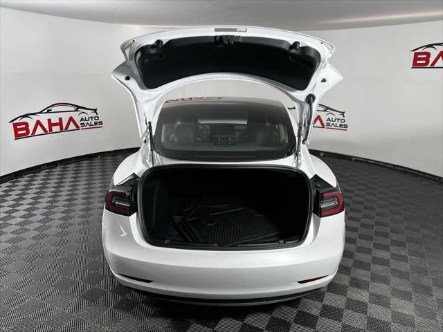 Photo of 2020 Pearl White Multi-Coat Tesla Model 3
