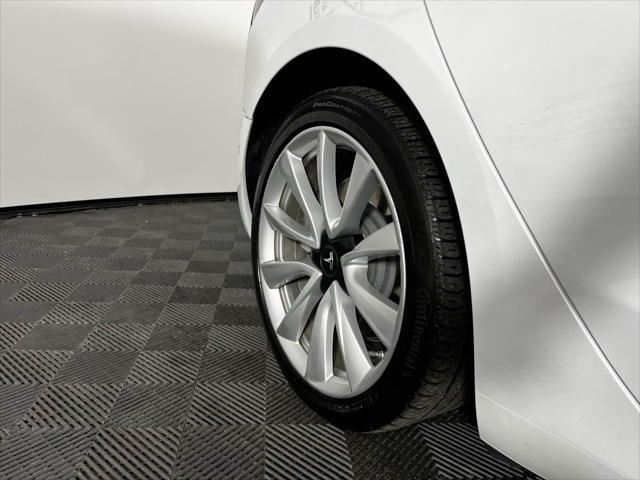 Photo of 2020 Pearl White Multi-Coat Tesla Model 3