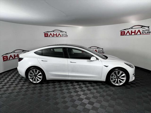 Photo of 2020 Pearl White Multi-Coat Tesla Model 3