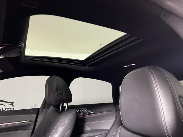 Photo of 2022 Black Sapphire Metallic BMW M440