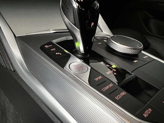 Photo of 2022 Black Sapphire Metallic BMW M440