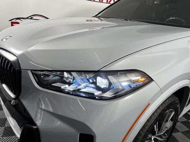 Photo of 2024 Brooklyn Grey Metallic BMW X5