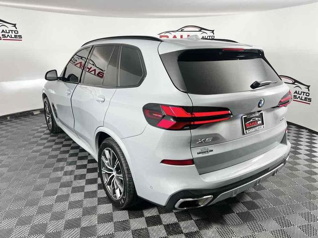 Photo of 2024 Brooklyn Grey Metallic BMW X5