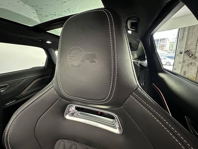 Photo of 2020 Black Jaguar F-PACE