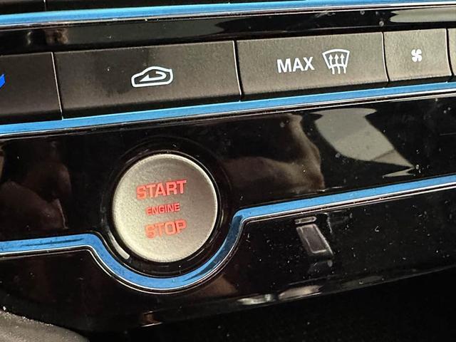 Photo of 2020 Black Jaguar F-PACE