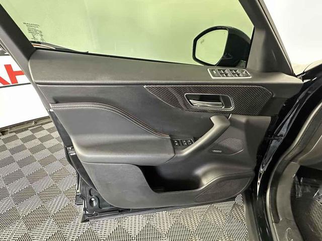 Photo of 2020 Black Jaguar F-PACE