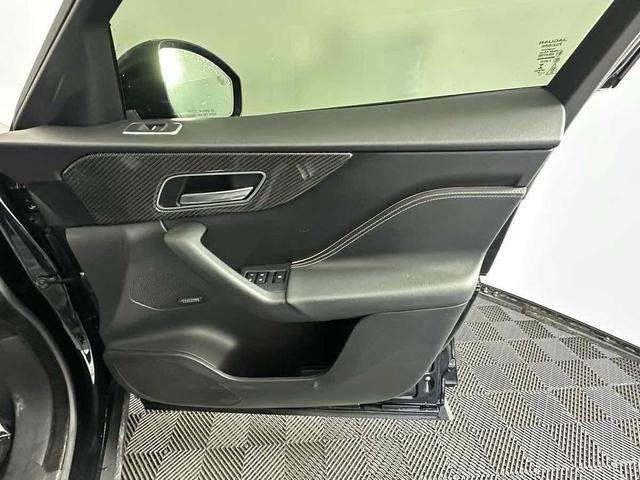 Photo of 2020 Black Jaguar F-PACE