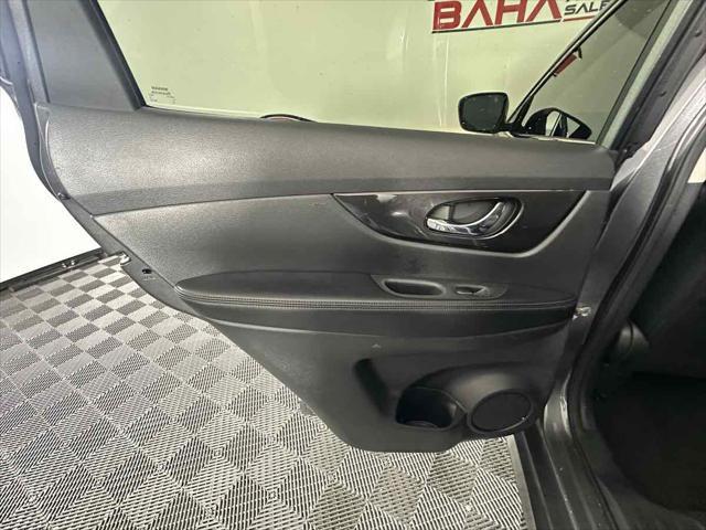 Photo of 2019 Gun Metallic Nissan Rogue