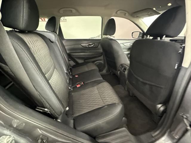 Photo of 2019 Gun Metallic Nissan Rogue