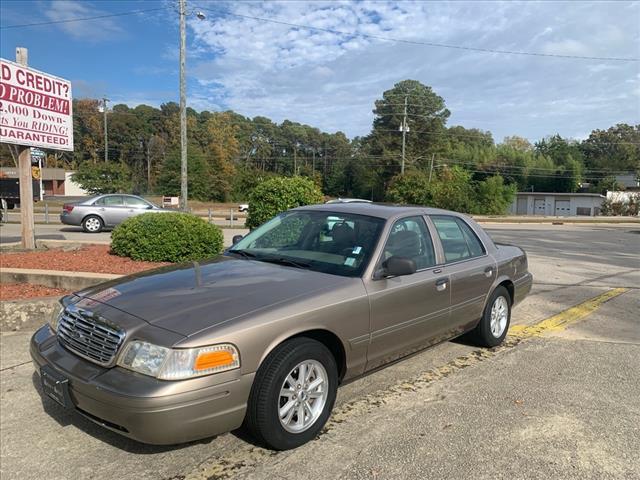 2004 Ford Crown Victoria