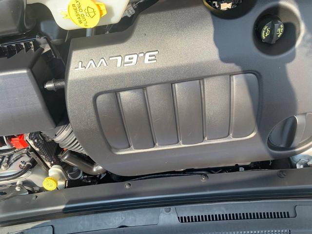 Photo of 2014 Silver Dodge Journey