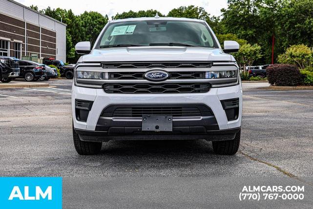 Photo of 2024 Oxford White Ford Expedition Max