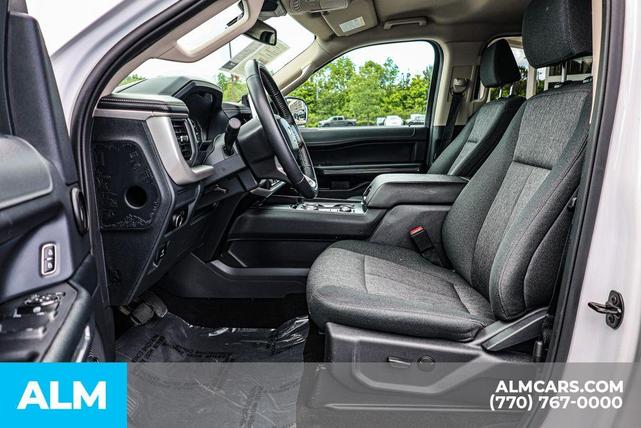 Photo of 2024 Oxford White Ford Expedition Max