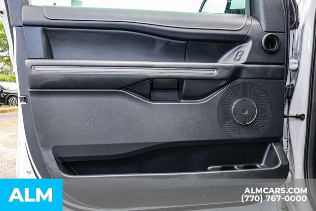 Photo of 2024 Oxford White Ford Expedition Max
