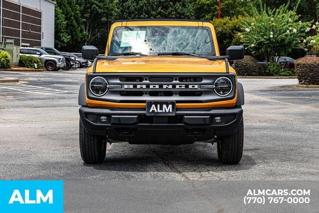 Photo of 2022 Orange Ford Bronco