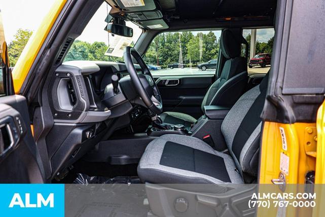 Photo of 2022 Orange Ford Bronco