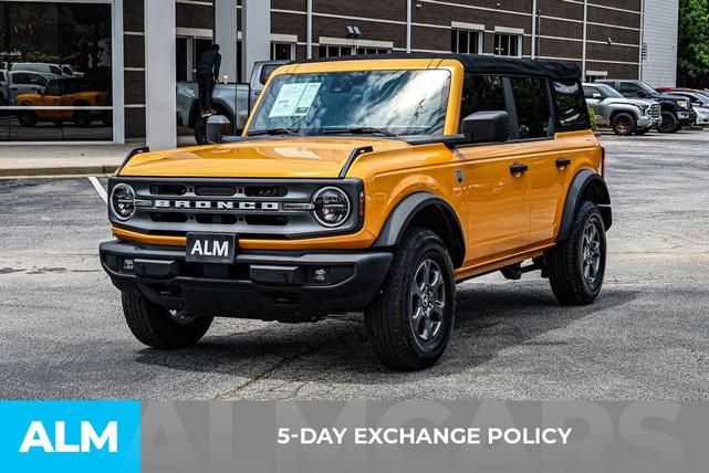 Photo of 2022 Orange Ford Bronco