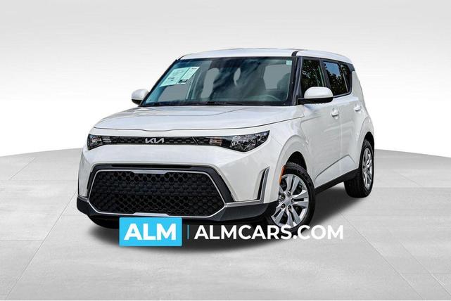Photo of 2024 Snow White Pearl Kia Soul