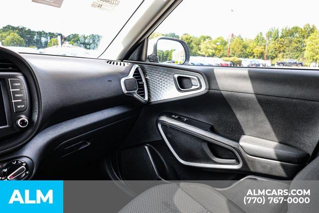 Photo of 2024 Snow White Pearl Kia Soul