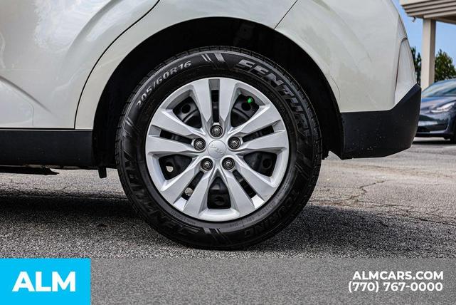 Photo of 2024 Snow White Pearl Kia Soul