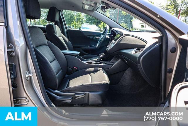 Photo of 2024 Mineral Gray Metallic Chevrolet Malibu