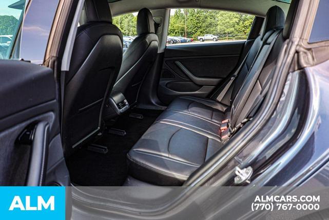 Photo of 2018 Gray Tesla Model 3