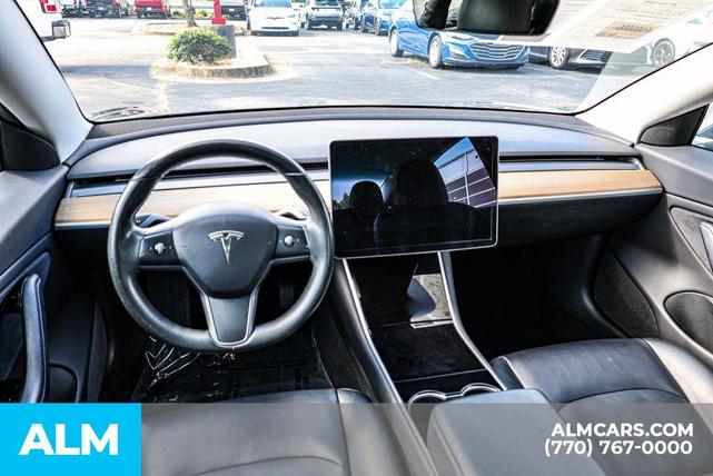 Photo of 2018 Gray Tesla Model 3