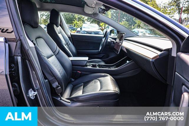 Photo of 2018 Gray Tesla Model 3