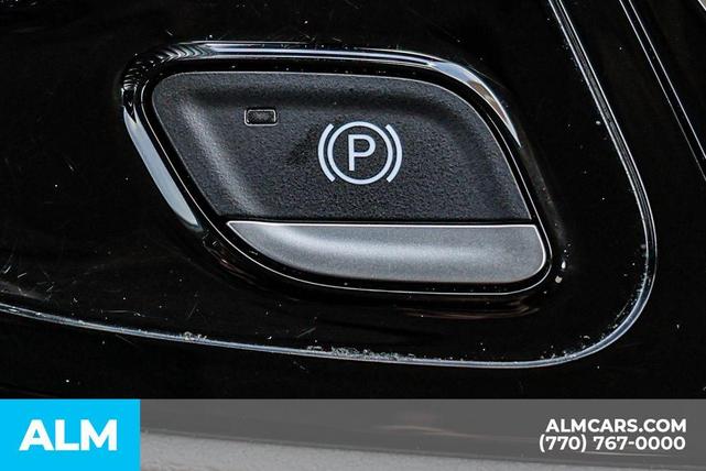 Photo of 2024 Silver Mist Clearcoat Chrysler Pacifica