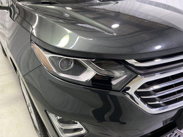 Photo of 2021 Nightfall Gray Metallic Chevrolet Equinox