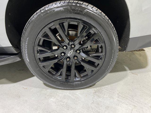 Photo of 2023 Sterling Gray Metallic Chevrolet Suburban