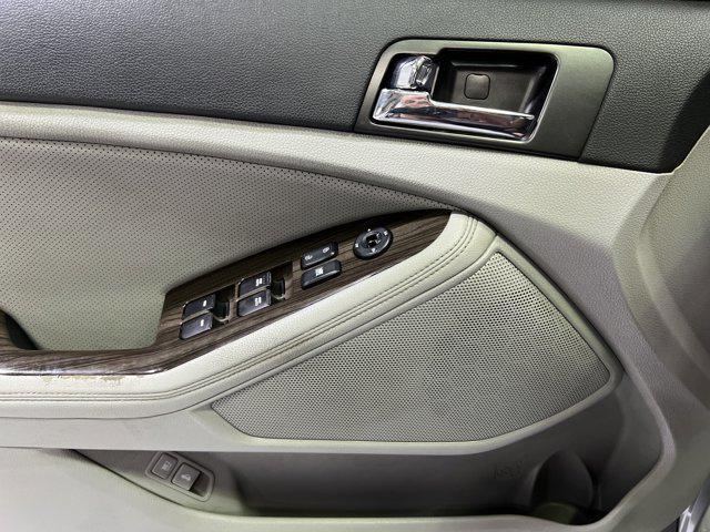 Photo of 2012 Bright Silver Kia Optima