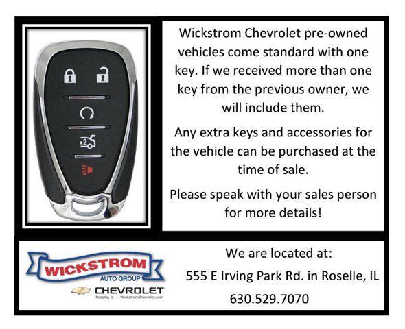 Photo of 2017 Silver Ice Metallic Chevrolet Trax