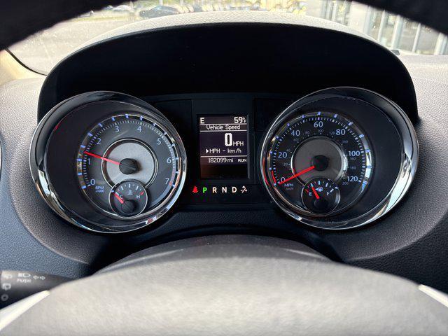 Photo of 2014 Brilliant Black Crystal Pearlcoat Chrysler Town & Country