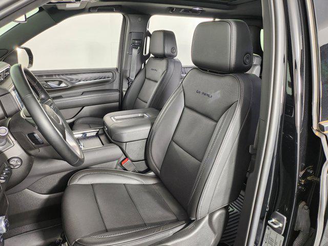 Photo of 2023 Onyx Black GMC Yukon XL