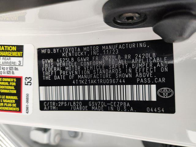 Photo of 2024 Midnight Black Metallic Toyota Camry